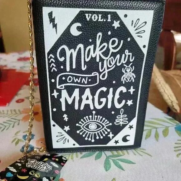 Make Your Magic Book Crossbody Chain Purse New With Tags - Picture 2 of 8